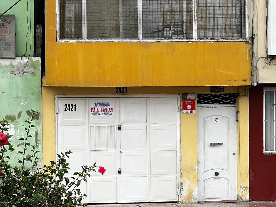 Arriendo Local Comercial para Comida al Paso Semi Amoblado