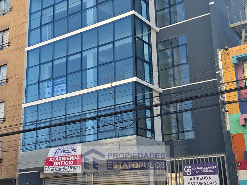 Edificio comercial en arriendo en calle 14 de Febrero, Antofagasta – 1.070 m²